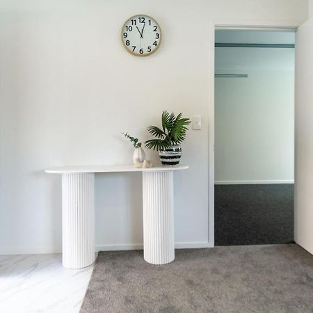 Riccarton 2 Bed 1 Bath W/Garage Apartment Christchurch Luaran gambar